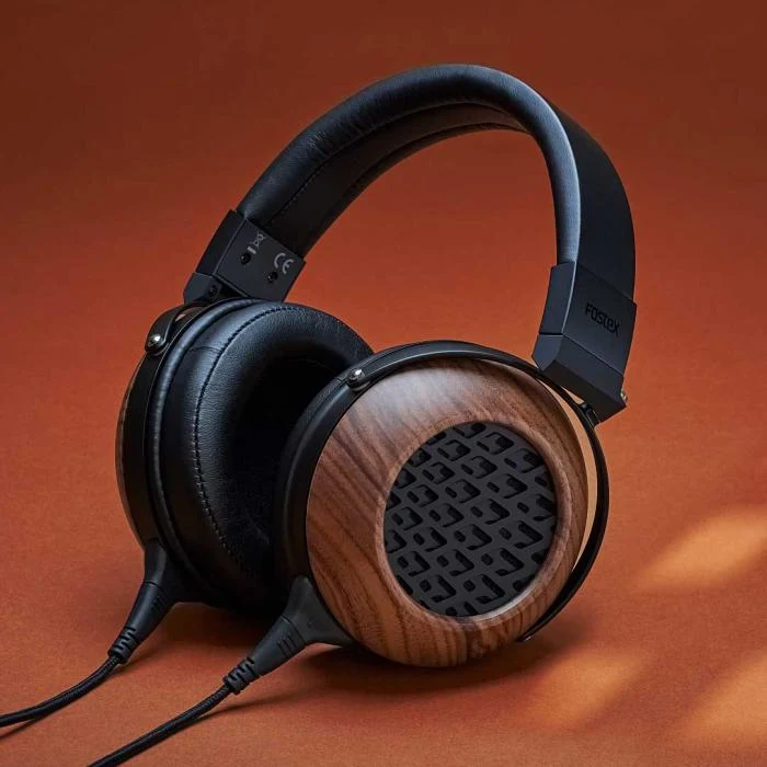Fostex TH 808