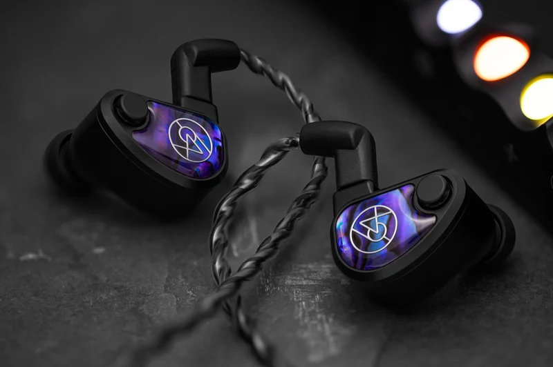 64 AUDIO VOLÜR