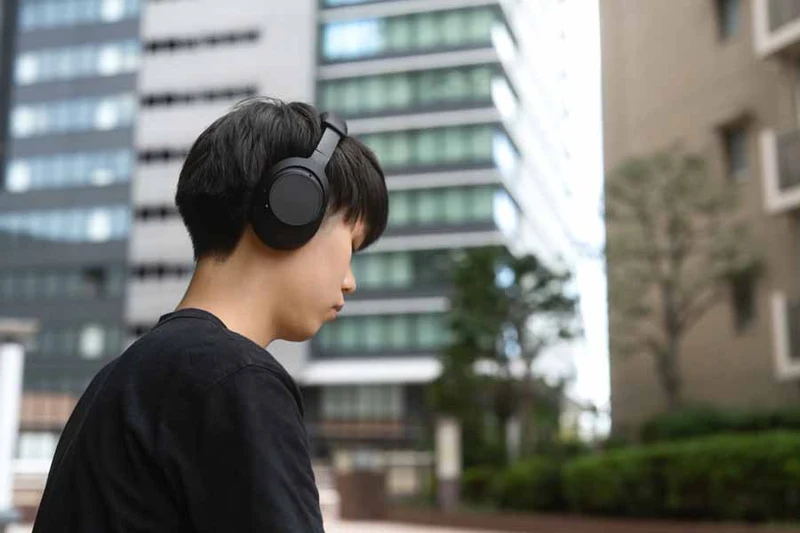 Final Audio UX 5000